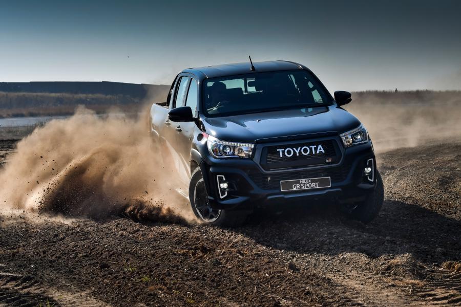  Toyota Hilux GR Sport Double Cab 2019 года  (ZA) (фото 18 из 43)